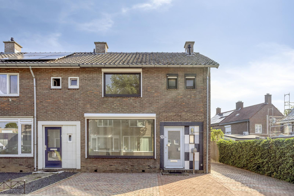 Hoekwoning te koop: Zonstraat 13, Geleen