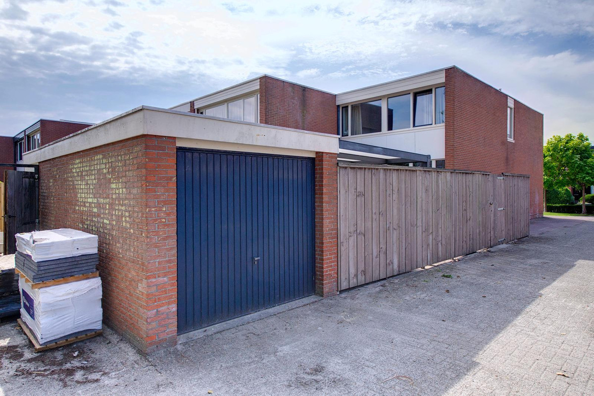 Hoekwoning te koop: Beukemastraat 1, Hoogezand