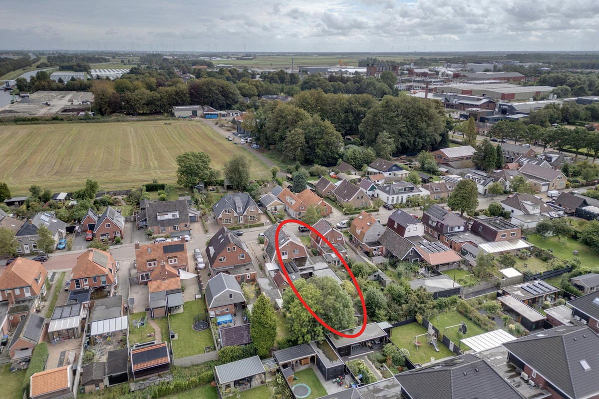 Twee-onder-één-kap te koop: Herenstraat 36, Sappemeer