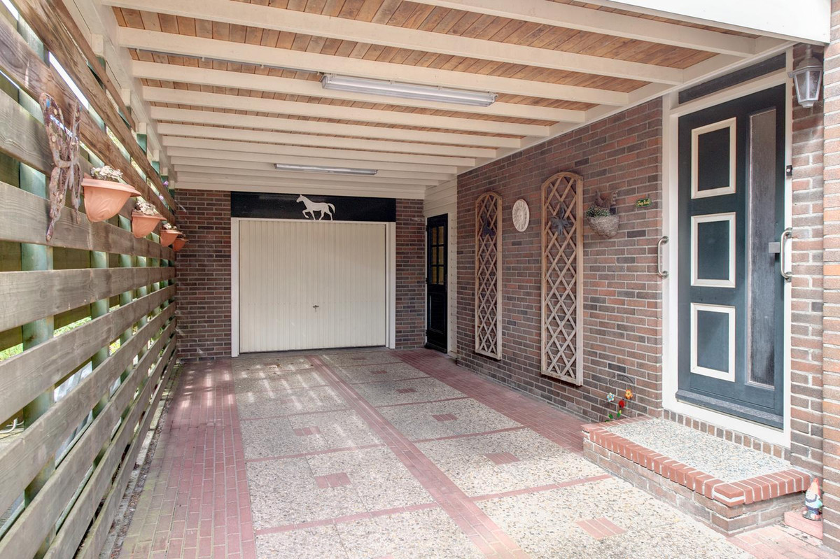 Twee-onder-één-kap te koop: Herenstraat 36, Sappemeer