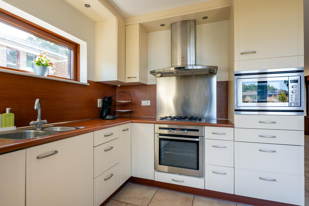 Vrijstaande woning te koop: Okkernoot 7, Bergen Op Zoom