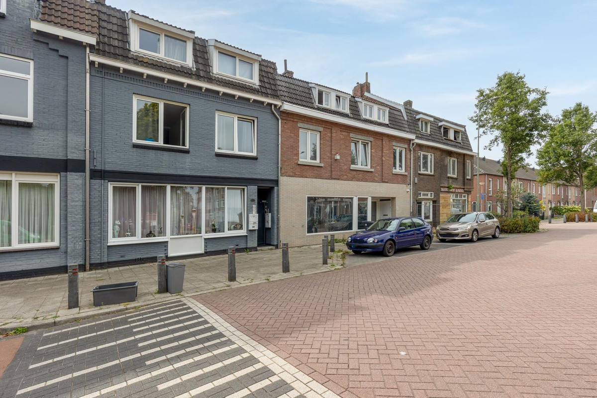 Studio te koop: Burg. Lemmensstraat 265, Geleen