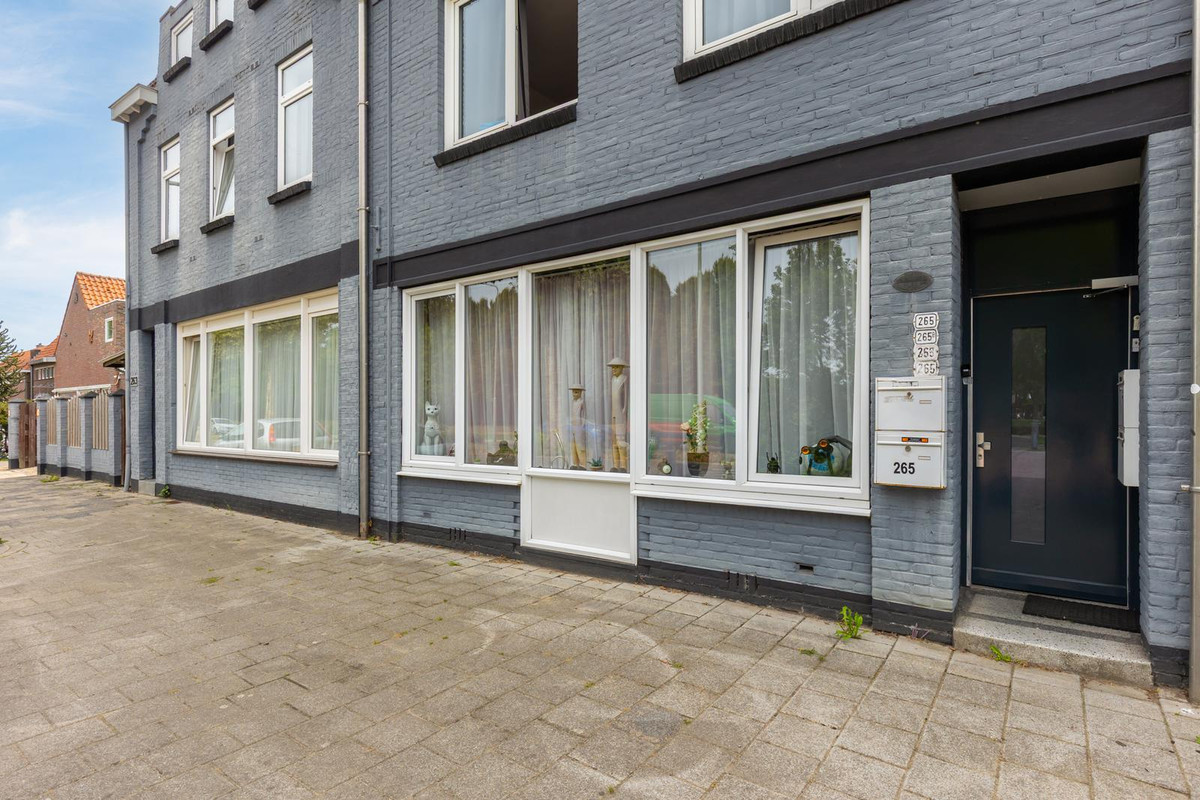 Studio te koop: Burg. Lemmensstraat 265, Geleen
