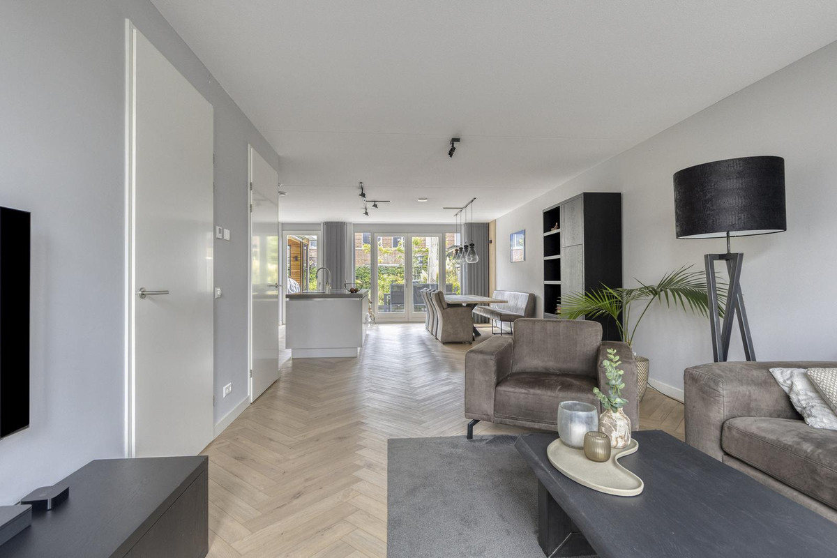 Tussenwoning te koop: François Brandthof 11, Tilburg