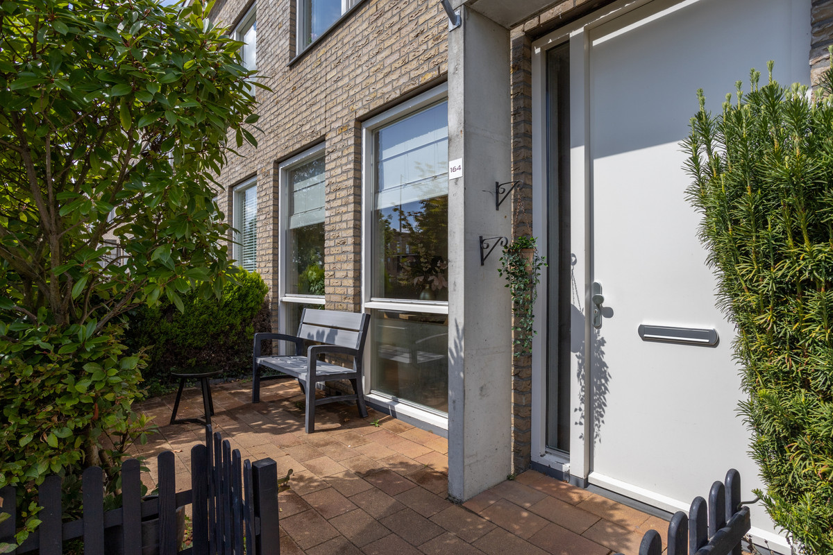 Tussenwoning te koop: Oostmeerlaan 164, Berkel En Rodenrijs