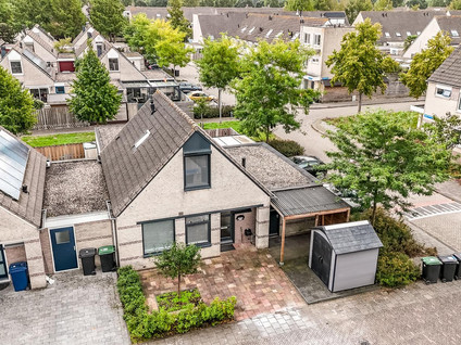 Kamperfoeliestraat 18