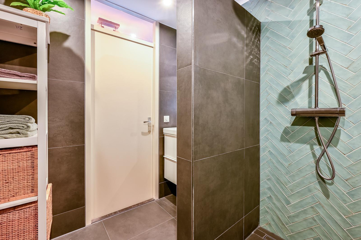 Hoekwoning te koop: Kamperfoeliestraat 18, Almere
