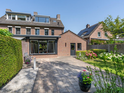 De Hoefsmid 8