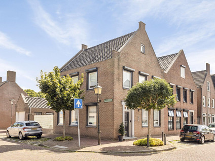 Godsplein 11