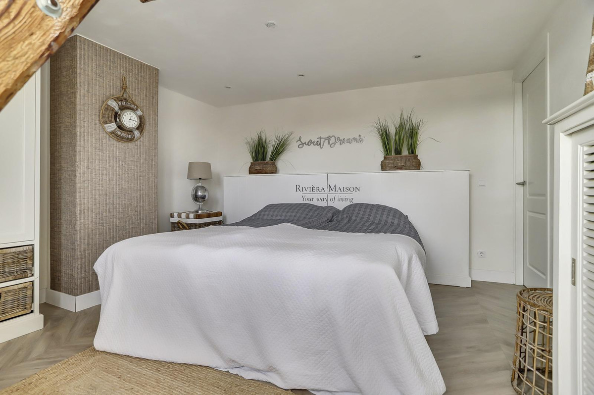 Tussenwoning te koop: Kaai 5, Ooltgensplaat