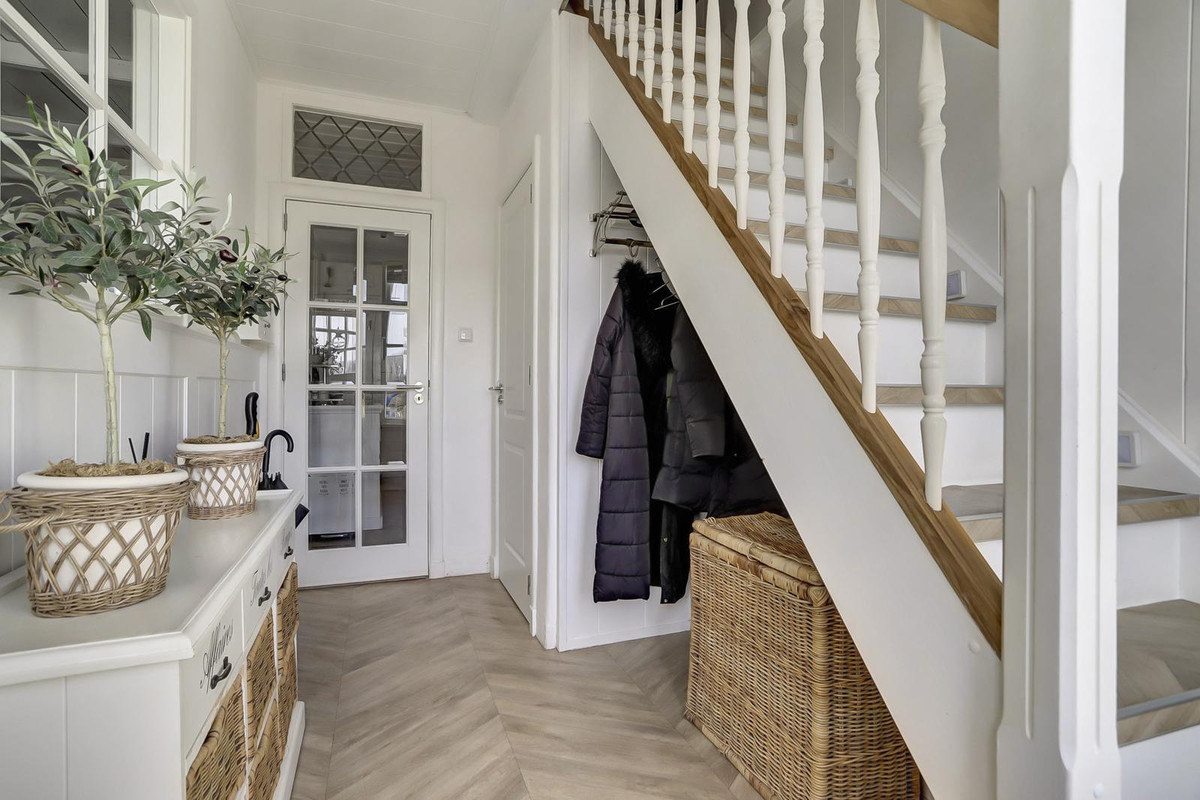 Tussenwoning te koop: Kaai 5, Ooltgensplaat