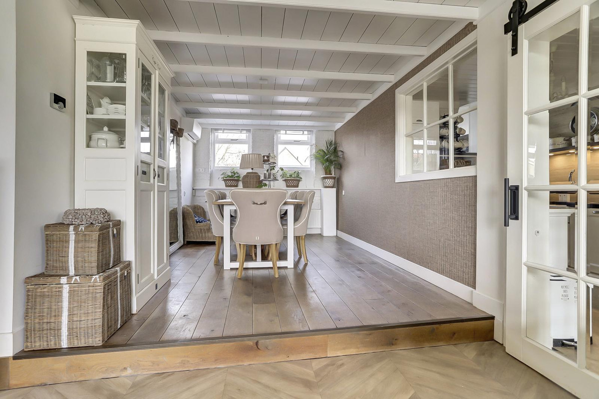 Tussenwoning te koop: Kaai 5, Ooltgensplaat