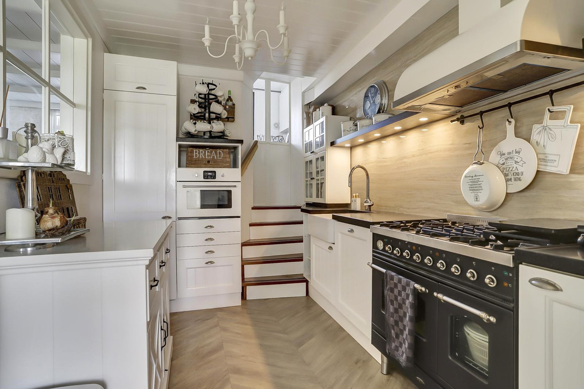 Tussenwoning te koop: Kaai 5, Ooltgensplaat