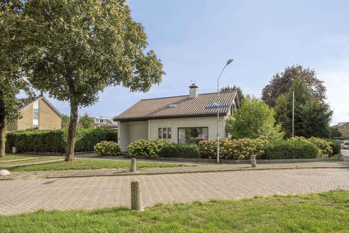 Vrijstaande woning te koop: Wingerdstraat 2, Beuningen Gld
