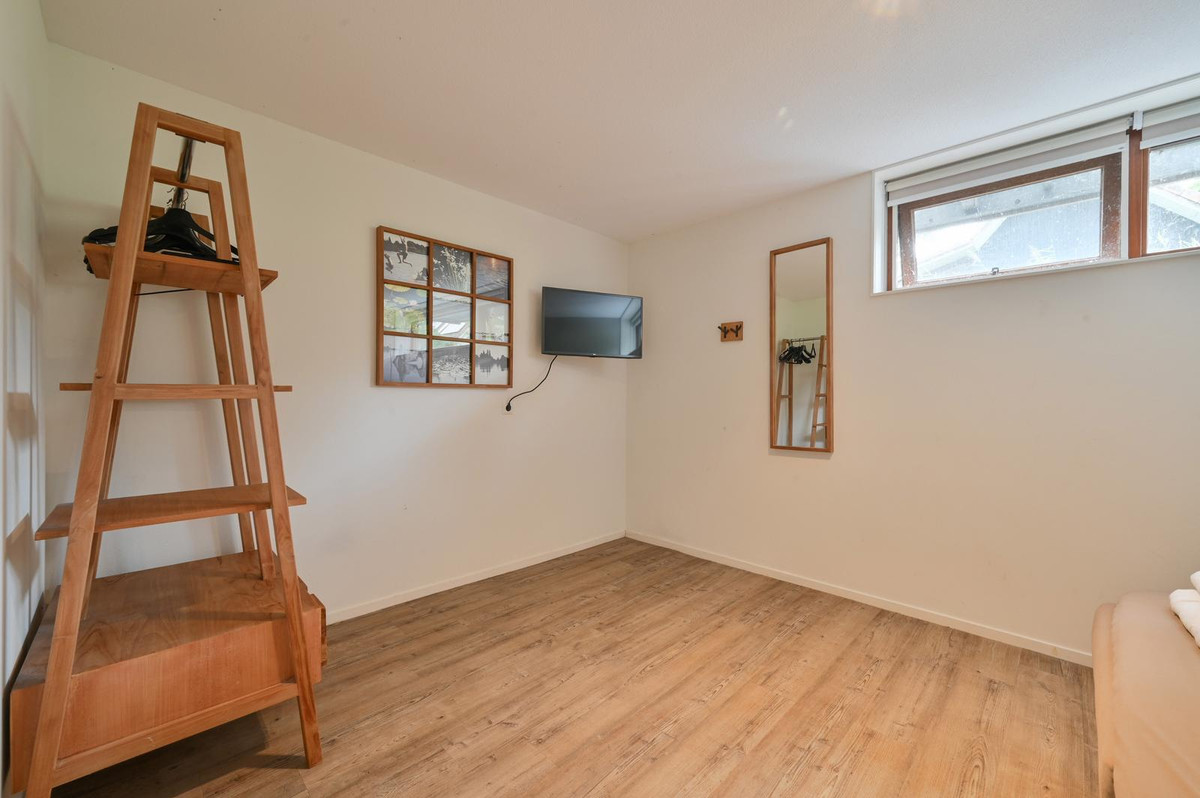 Tussenwoning te koop: Verlengde Breevaart 3-123, Reeuwijk