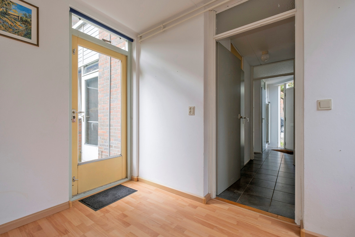 Tussenwoning te koop: Mondriaanstraat 9, Groningen