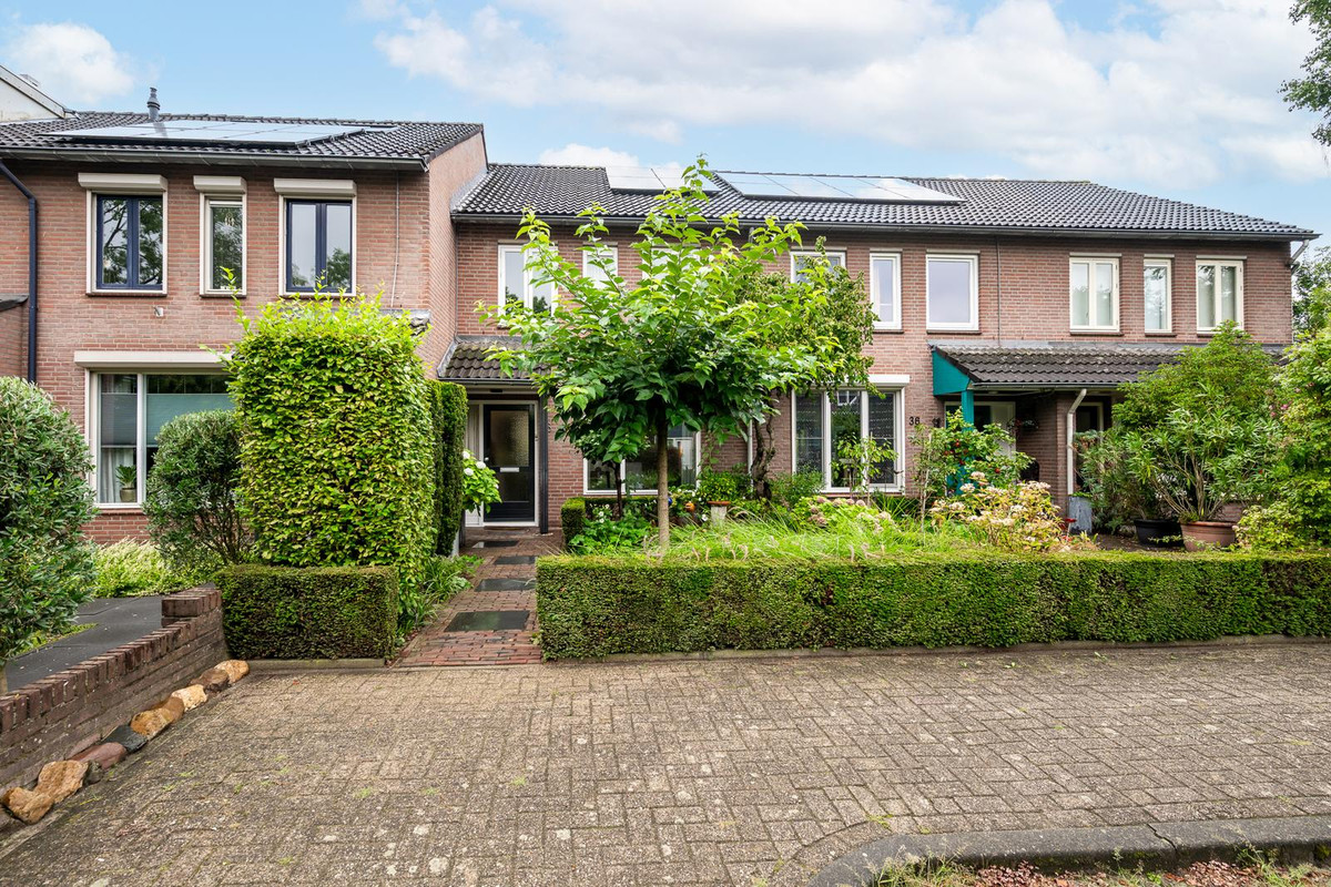 Tussenwoning te koop: Wolvepad 38, Berghem