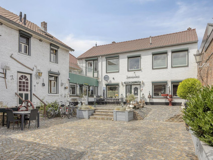 Dorpstraat 10