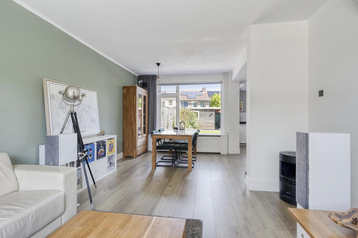 Tussenwoning te koop: Spechtstraat 8, Winterswijk