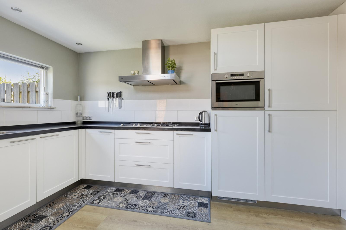 Tussenwoning te koop: Spechtstraat 8, Winterswijk