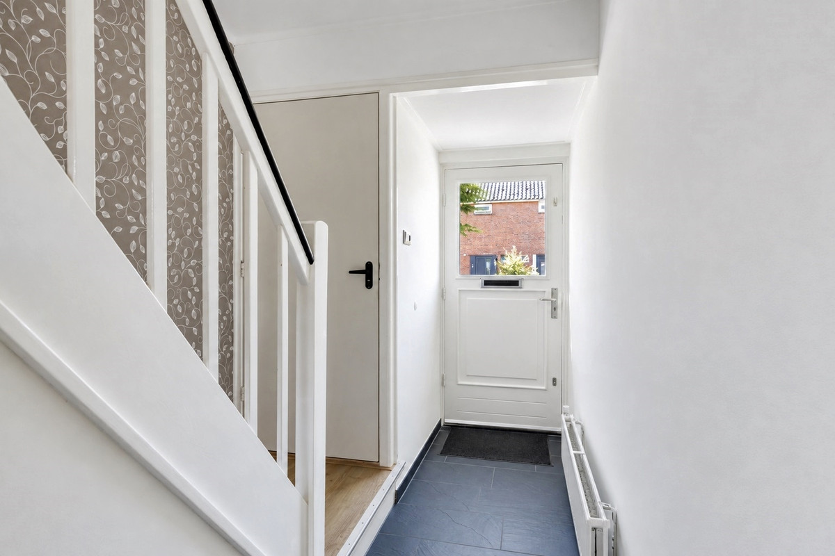 Tussenwoning te koop: Spechtstraat 8, Winterswijk