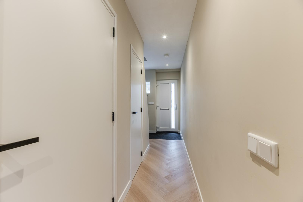 Tussenwoning te koop: Beatrixhof 28, Tilburg