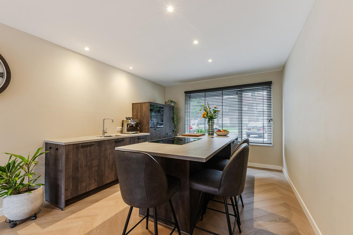 Tussenwoning te koop: Beatrixhof 28, Tilburg