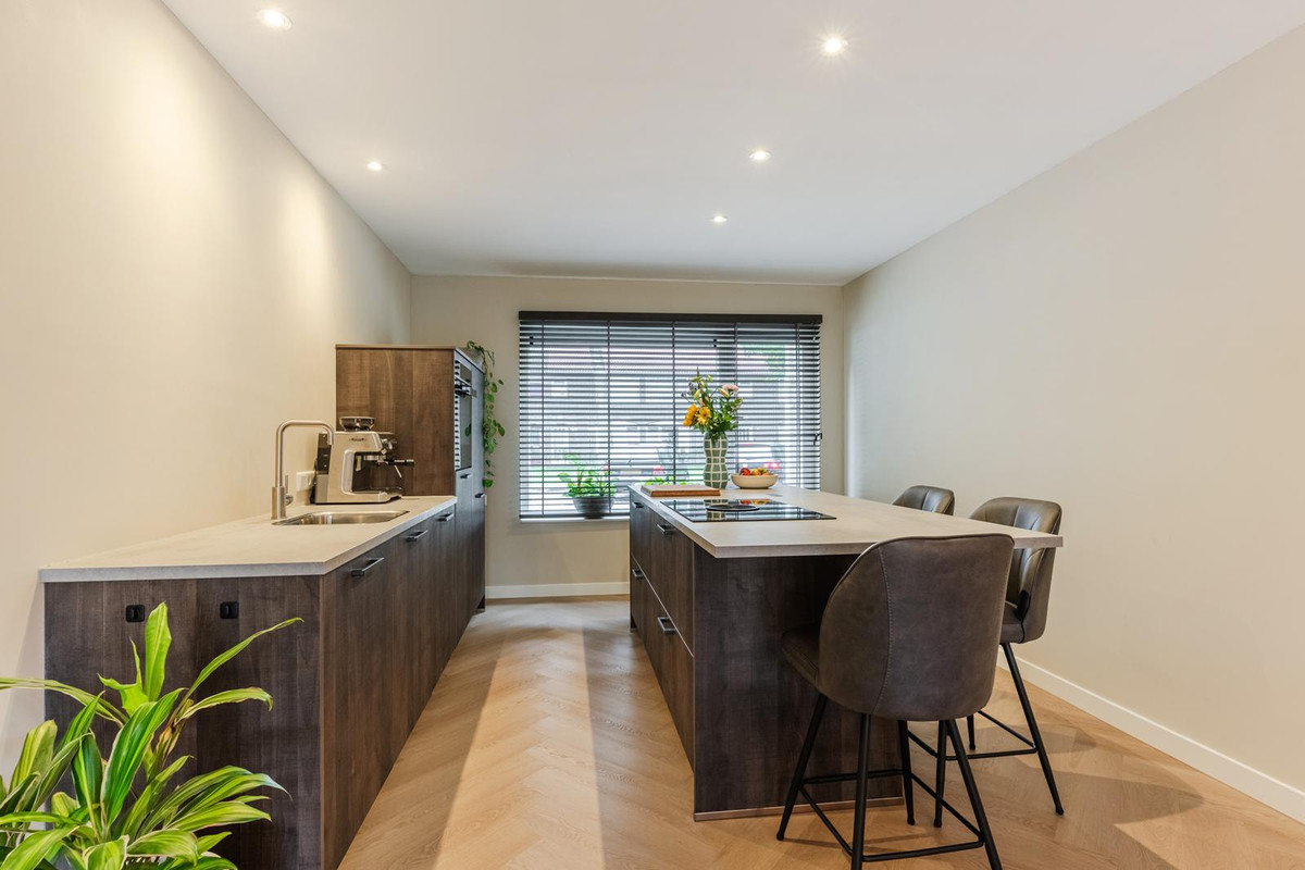 Tussenwoning te koop: Beatrixhof 28, Tilburg
