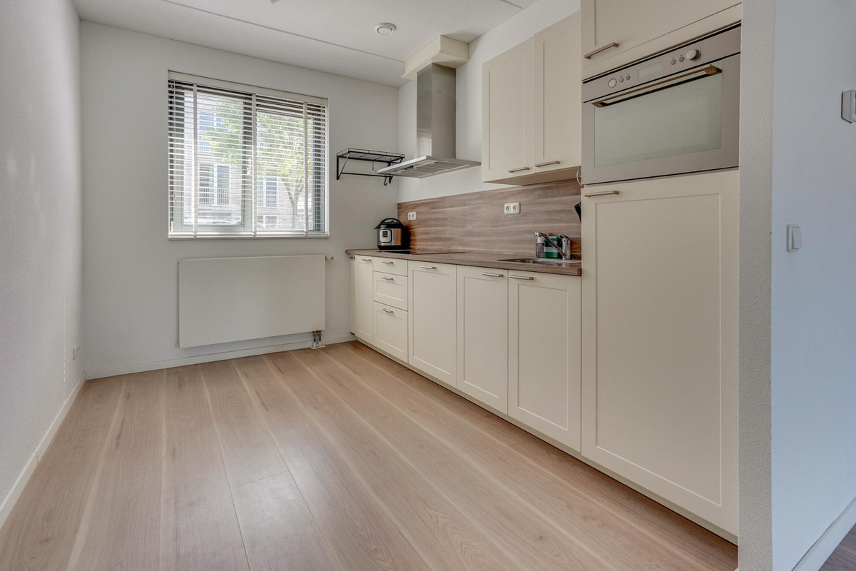 Tussenwoning te koop: Nat'King'Colestraat 40, Utrecht
