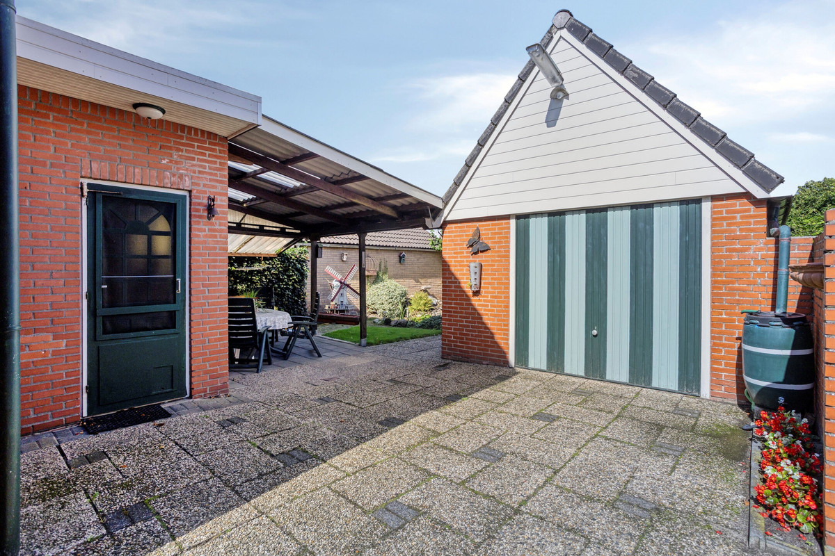 Vrijstaande woning te koop: Zuiderdiep 579, Nieuw-Buinen