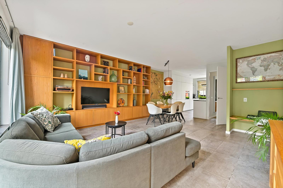 Hoekwoning te koop: Wandeloordlaan 105, Rotterdam