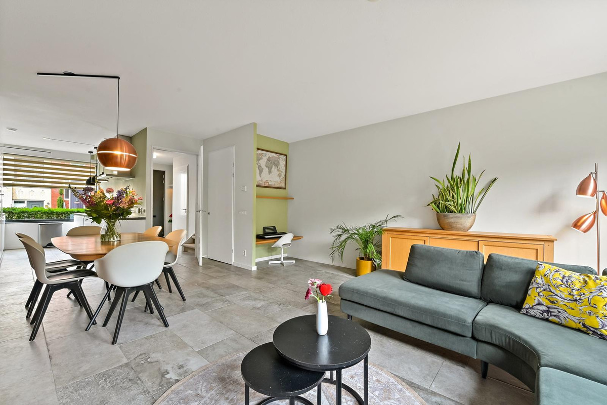 Hoekwoning te koop: Wandeloordlaan 105, Rotterdam
