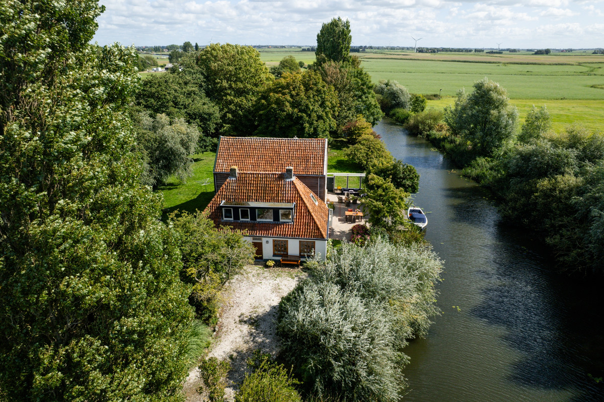 Vrijstaande woning te koop: Papiermolenstreek 1, Makkum