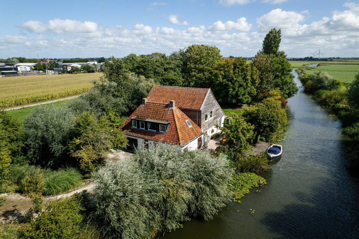 Vrijstaande woning te koop: Papiermolenstreek 1, Makkum