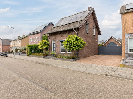 Dorpstraat 75