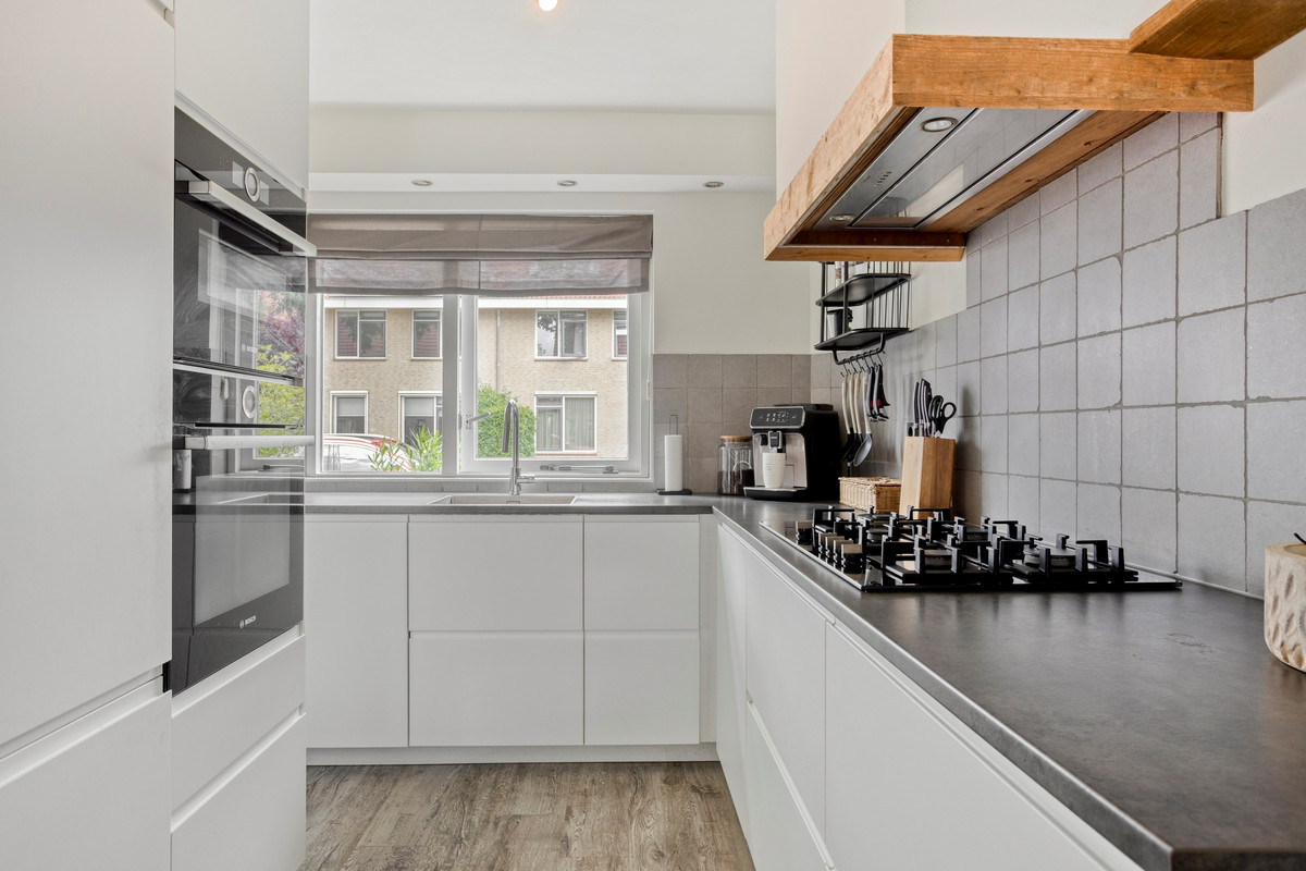 Tussenwoning te koop: Prins Bernhardlaan 68, Middelharnis
