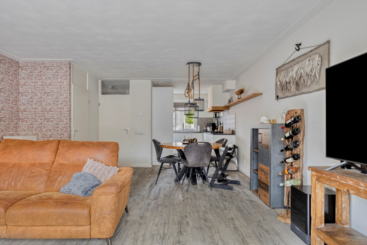 Tussenwoning te koop: Prins Bernhardlaan 68, Middelharnis