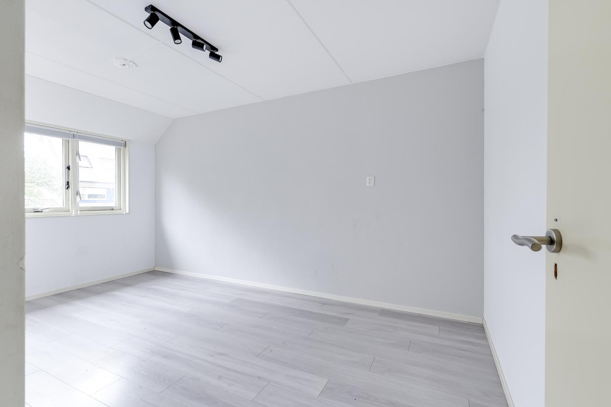 Tussenwoning te koop: Rietzanger 19, Hoorn