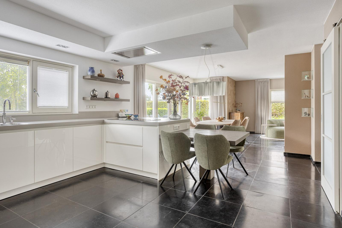Vrijstaande woning te koop: Schorrenkruid 19, Bergen Op Zoom