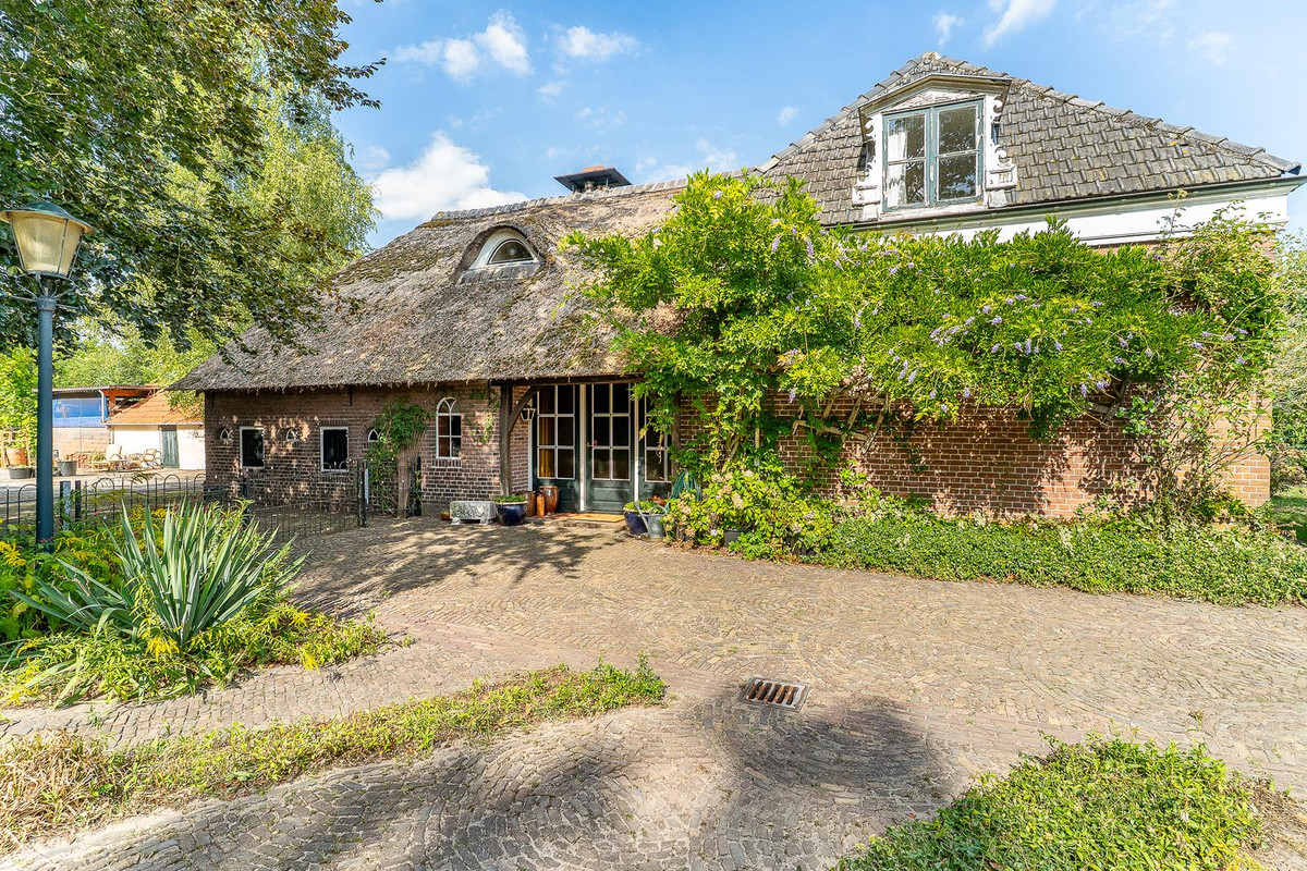 Vrijstaande woning te koop: Zuiderzeestraatweg 46, Oldebroek