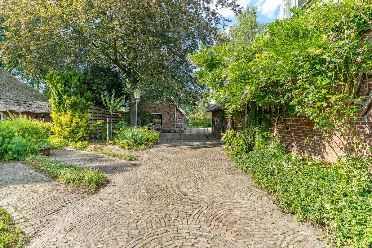 Vrijstaande woning te koop: Zuiderzeestraatweg 46, Oldebroek