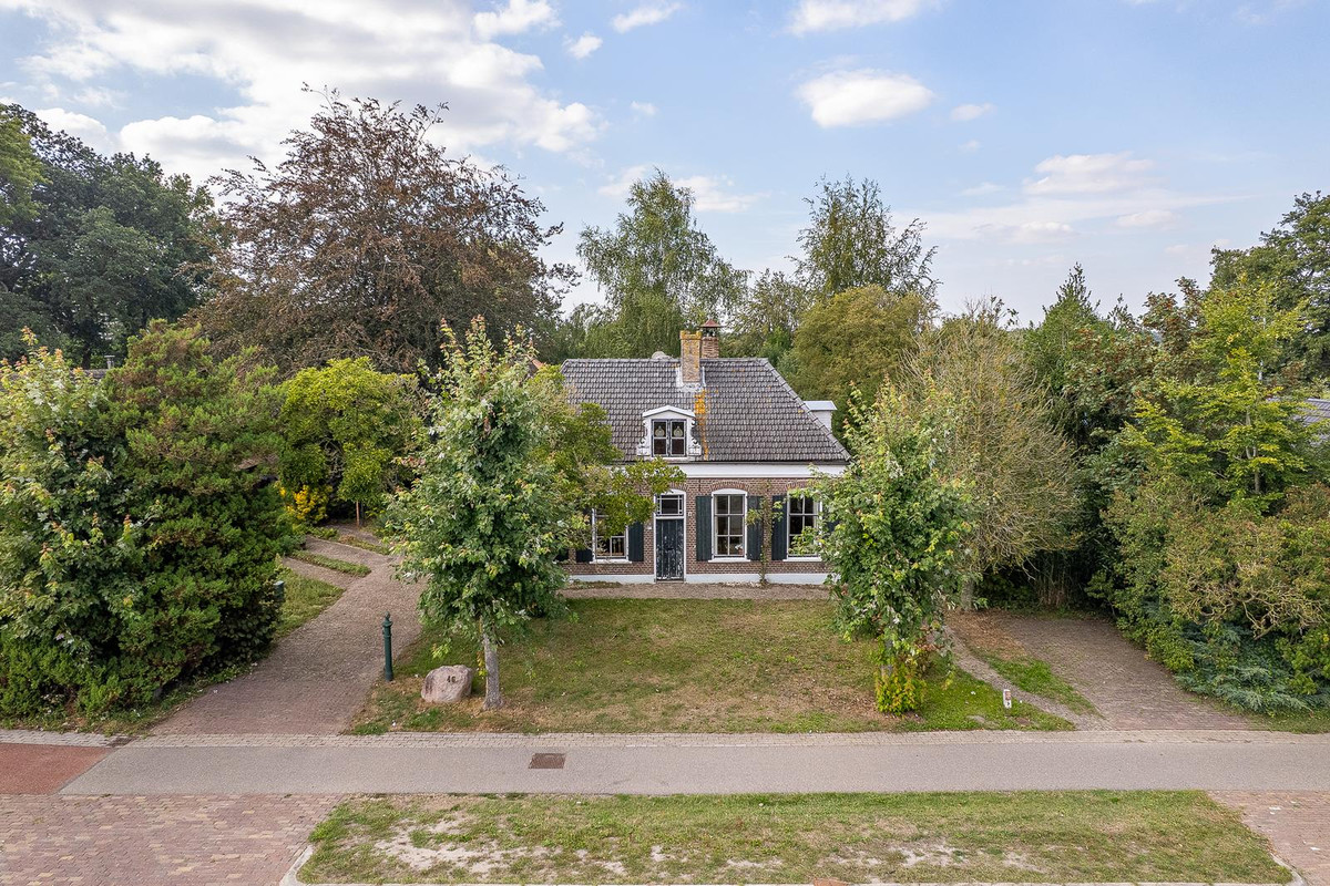 Vrijstaande woning te koop: Zuiderzeestraatweg 46, Oldebroek