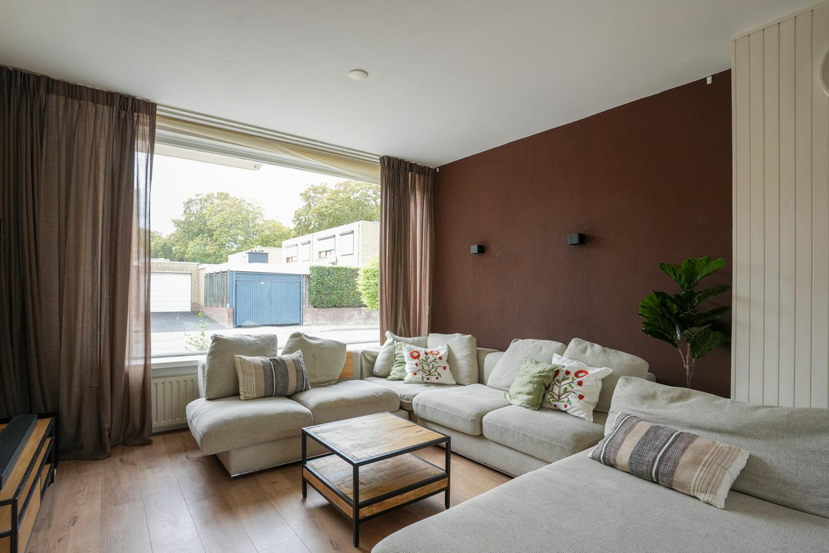 Tussenwoning te koop: Lisztstraat 14, Geleen