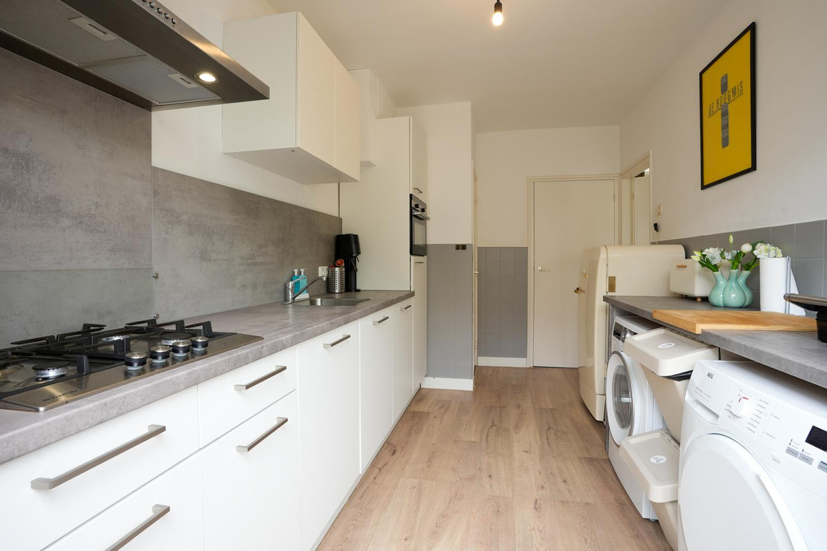 Tussenwoning te koop: Lisztstraat 14, Geleen