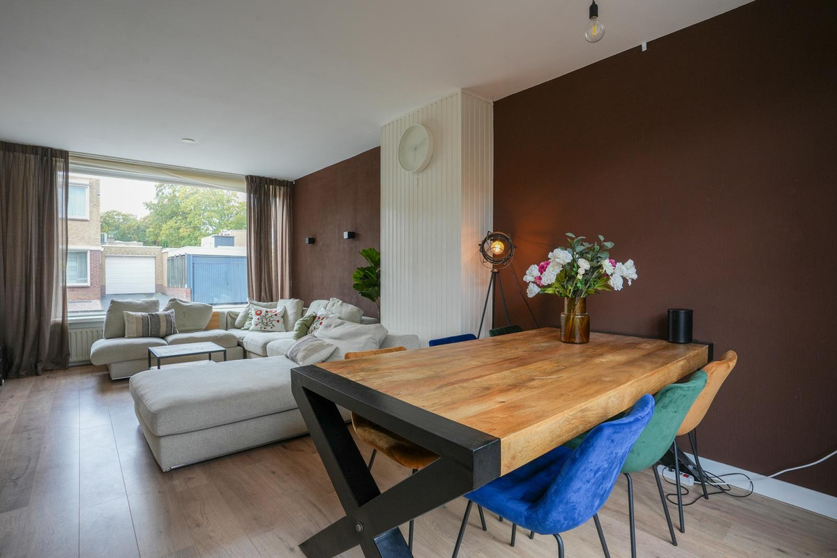 Tussenwoning te koop: Lisztstraat 14, Geleen