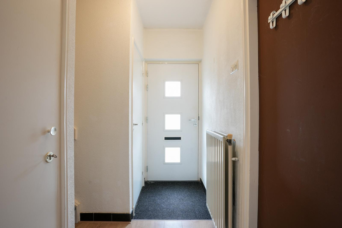 Tussenwoning te koop: Lisztstraat 14, Geleen