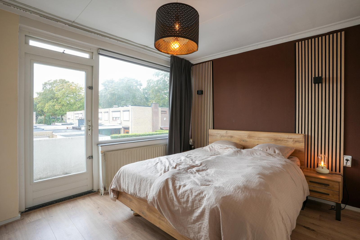 Tussenwoning te koop: Lisztstraat 14, Geleen