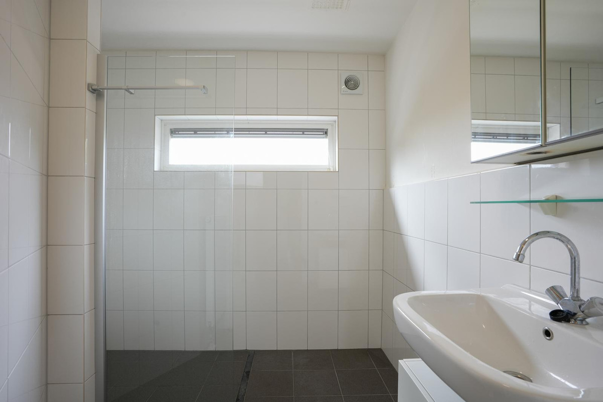 Tussenwoning te koop: Lisztstraat 14, Geleen