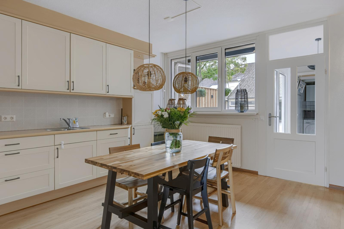 Tussenwoning te koop: Neptunus 11, Lichtenvoorde