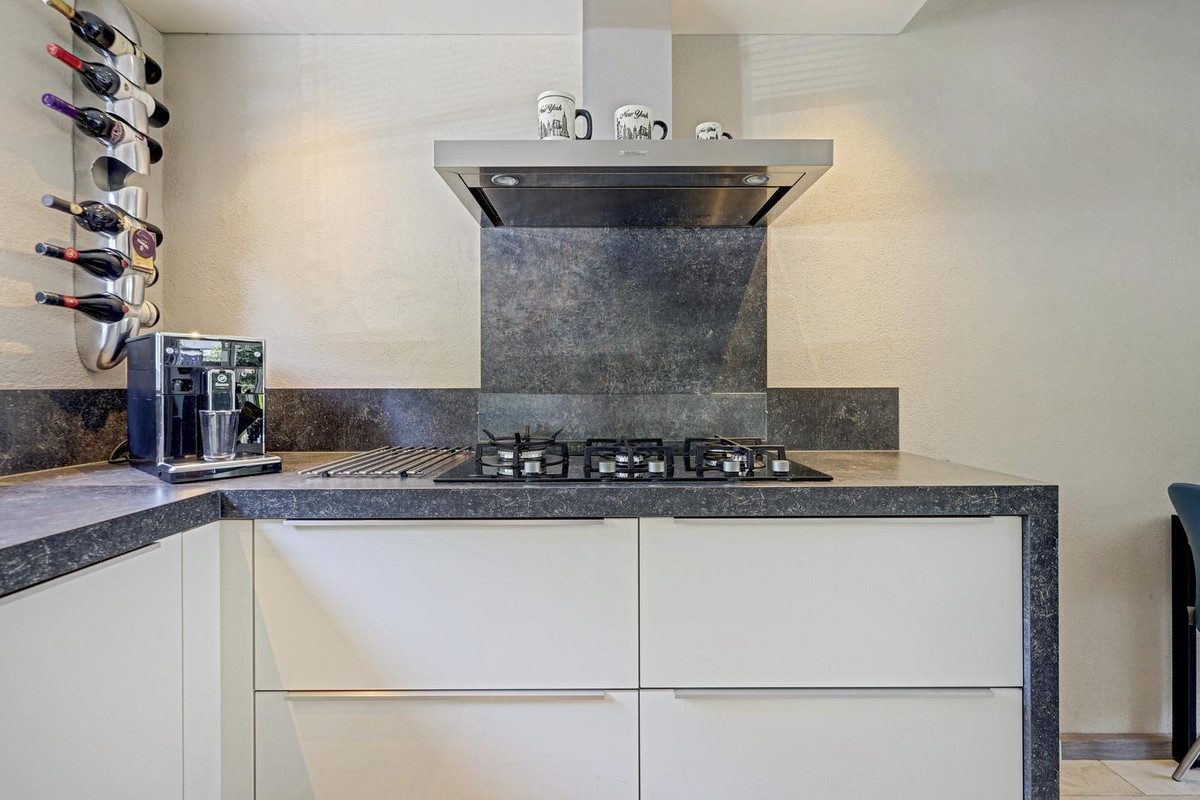 Tussenwoning te koop: Vloedlijn 59, Hoogvliet Rotterdam